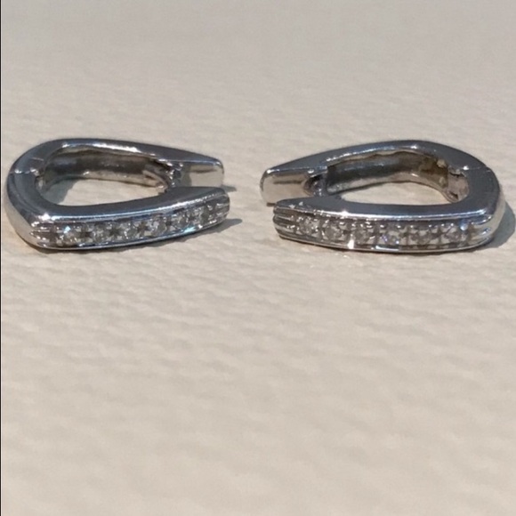 💕HP💕 18k white gold Diamond earrings purchased in Italy 🇮🇹 - appraisal included - Picture 7 of 17
